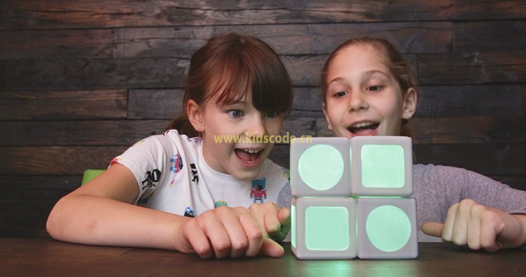方块看世界：孩子能自己创造游戏
